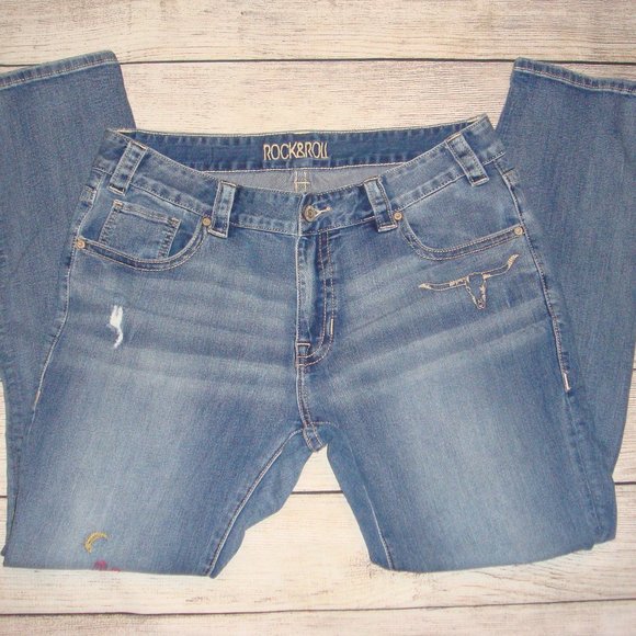 Rock & Roll Cowgirl Embroidered Boyfriend Jeans 31 - Picture 5 of 10